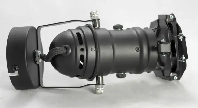 Светильник для однофазного шинопровода Lussole LSP-9838-TAW ТОРНТОН — белый, ракурс 4