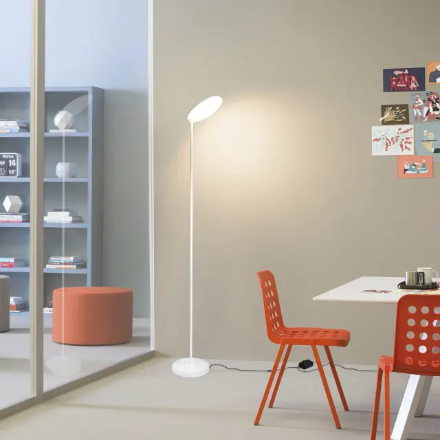 Торшер Mantra 8510 NASSAU — белый, ракурс 3