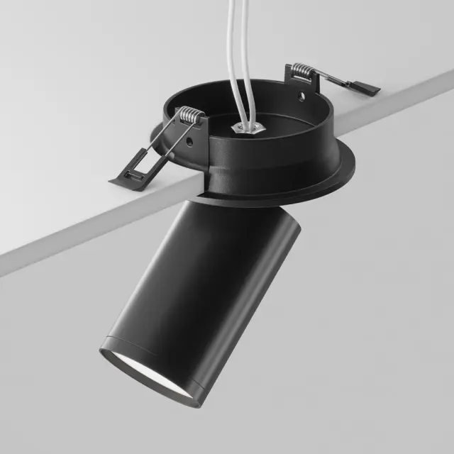 Встраиваемый точечный светильник Maytoni FOCUS S — черный, ракурс 4