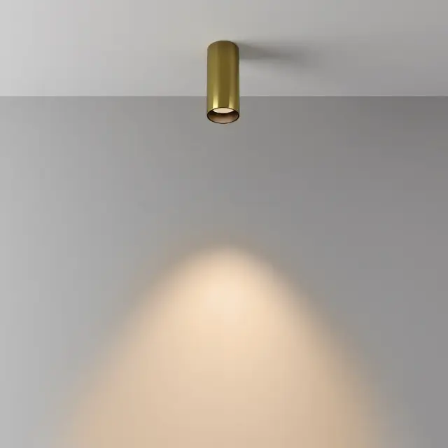 Накладной точечный светильник Maytoni FOCUS LED — латунь, ракурс 4