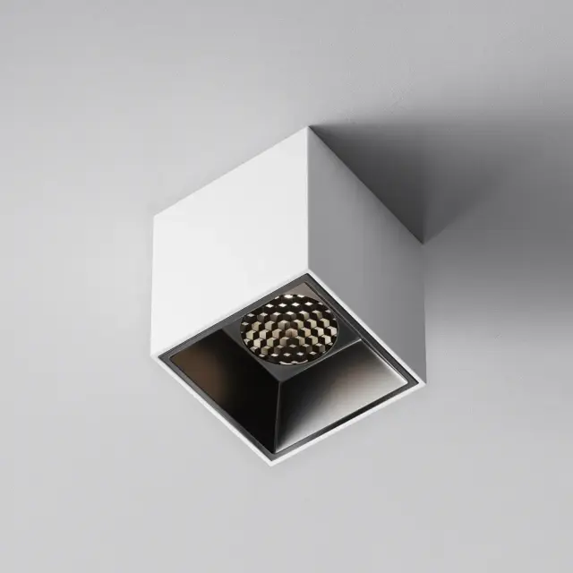 Накладной точечный светильник Maytoni ALFA LED — черный, ракурс 4