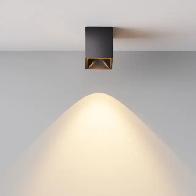 Накладной точечный светильник Maytoni ALFA LED — черный, ракурс 3