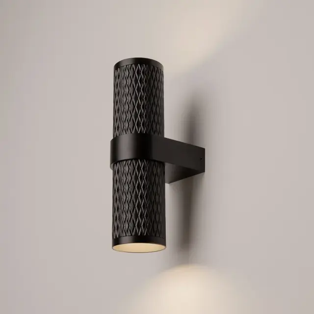 Накладное бра Maytoni FOCUS DESIGN — черный, ракурс 3
