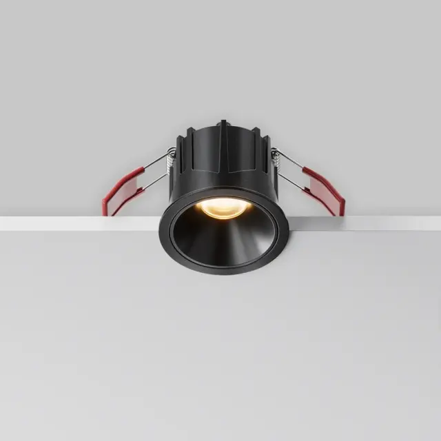 Встраиваемый точечный светильник Maytoni ALFA LED — черный, ракурс 2