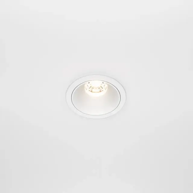Встраиваемый точечный светильник Maytoni ALFA LED — белый