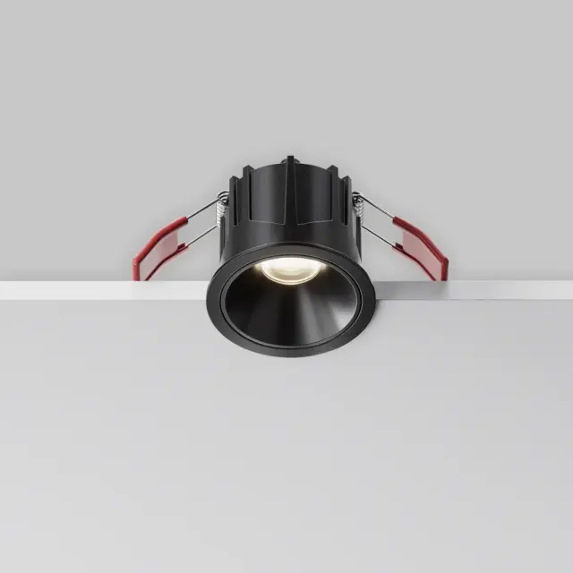 Встраиваемый точечный светильник Maytoni ALFA LED — черный, ракурс 2