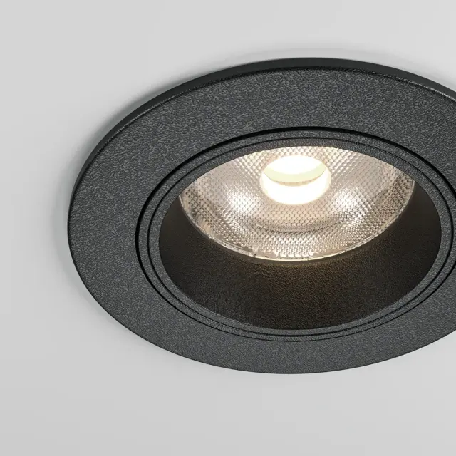 Встраиваемый точечный светильник Maytoni FOCUS LED — черный, ракурс 3