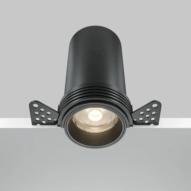 Встраиваемый точечный светильник Maytoni FOCUS LED — черный, ракурс 2