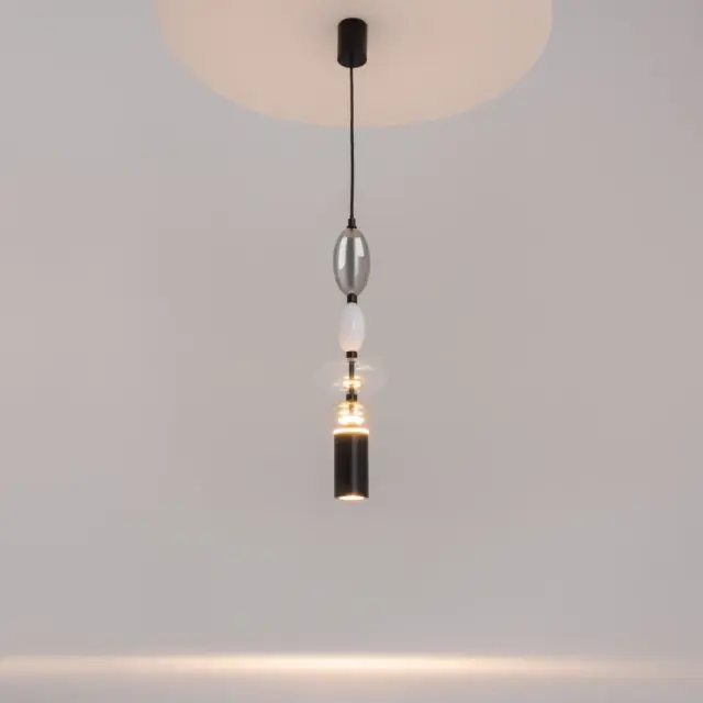 Подвесной светильник Maytoni MONOCHROME — черный, ракурс 3