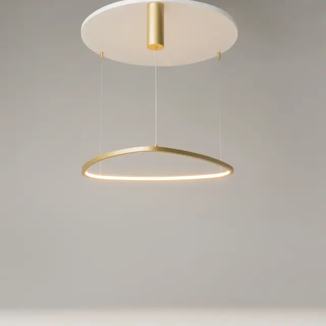 Подвесной светильник Maytoni GLINT — латунь, ракурс 3