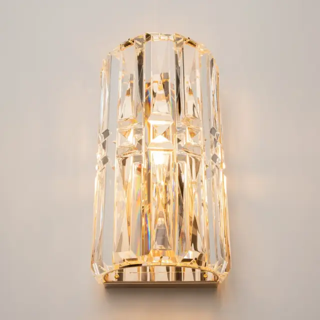 Накладное бра Maytoni FACET — прозрачный, ракурс 4