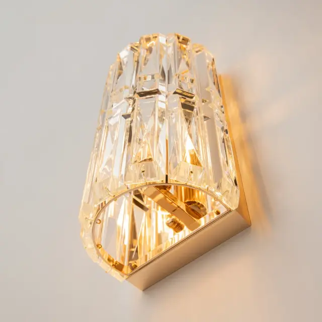 Накладное бра Maytoni FACET — прозрачный, ракурс 8