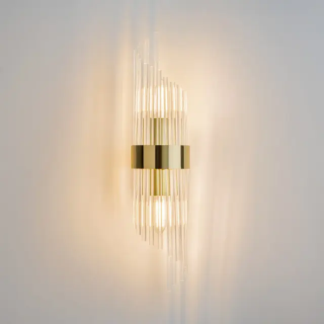 Накладное бра Maytoni FRAME — прозрачный, ракурс 3