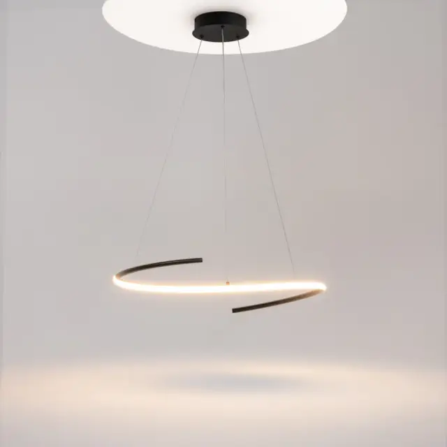 Подвесной светильник Maytoni CURVE — белый, ракурс 3