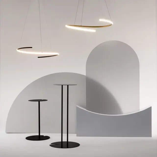 Подвесной светильник Maytoni CURVE — белый, ракурс 6
