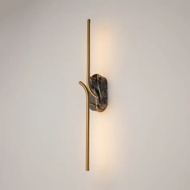 Накладное бра Maytoni RENAISSANCE — латунь, ракурс 3