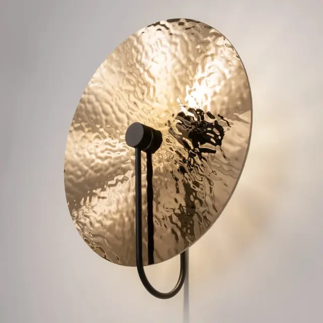 Накладное бра Maytoni MARE — черный, ракурс 4