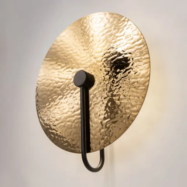 Накладное бра Maytoni MARE — золотой, ракурс 4