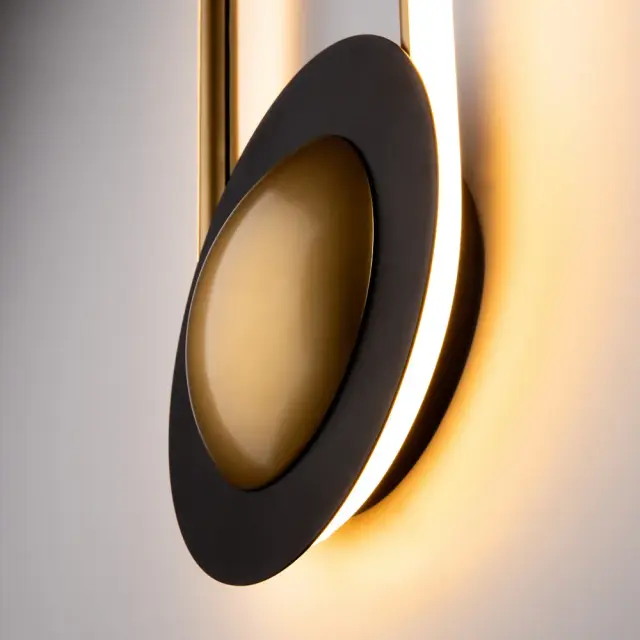 Накладное бра Maytoni LINK — латунь, ракурс 7