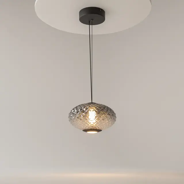Подвесной светильник Maytoni BRUMA — тонированный, ракурс 3