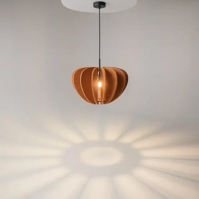 Подвесной светильник Maytoni CAMBIO — красный, ракурс 3