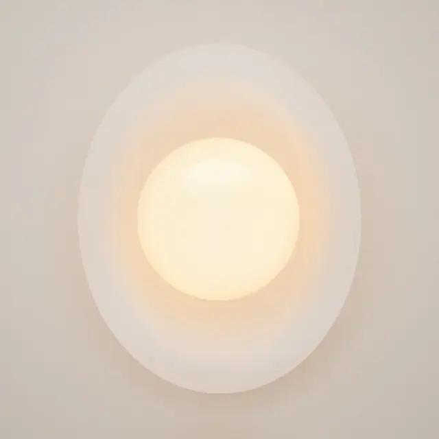 Накладное бра Maytoni LULUA — белый, ракурс 4