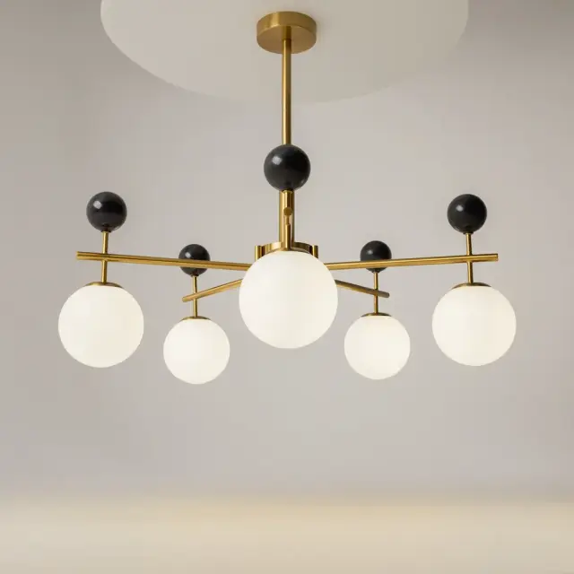 Потолочная люстра Maytoni MUSEO — белый, ракурс 3