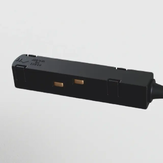 Ввод питания Maytoni ACCESSORIES FOR TRACKS — магнитные, черный, ракурс 2