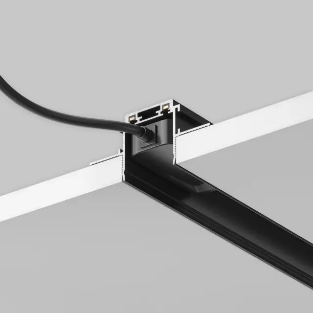 Шинопровод Maytoni BUSBAR TRUNKINGS RADITY — магнитные, черный, ракурс 4