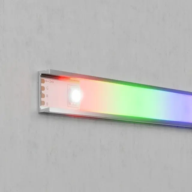 Светодиодная лента 24В 5050 7,2Вт/м Цветная (RGB) 5м IP20, ракурс 3