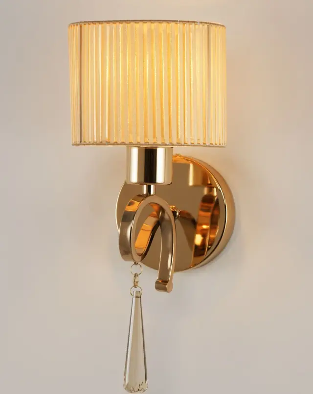 Бра Moderli V2570-1W CHILLY — золотой, ракурс 6