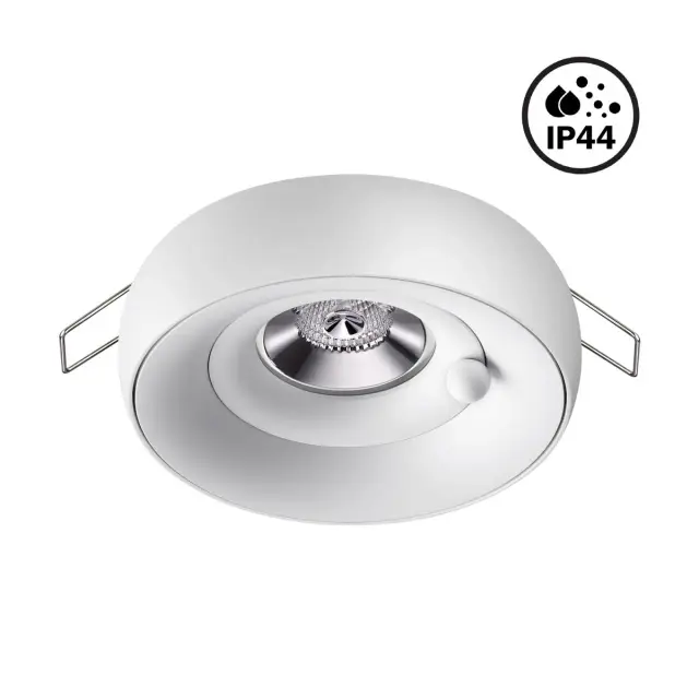 Встраиваемый точечный светильник Novotech в минималистичном стиле, белый матовый корпус и рассеиватель