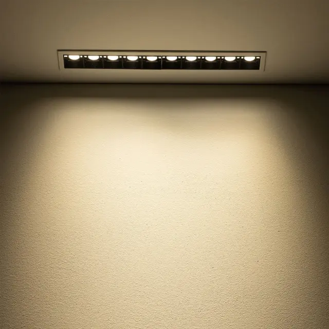Точечный светильник Nowodvorski 10046 MINI LED — черный, ракурс 2