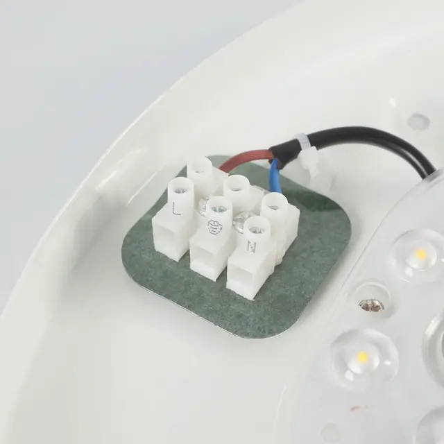 Светильник для ванной комнаты Nowodvorski 9501 MALAKKA LED — хром, ракурс 4