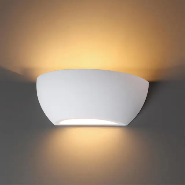 Накладное бра минимализма Odeon Light белый матовый гипс с одним скрытым источником света, ракурс 2