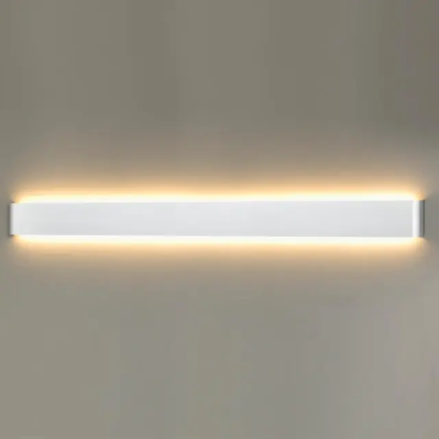Накладное бра Odeon Light матовый белый металл со скрытой LED-подсветкой, минималистичный дизайн, ракурс 4