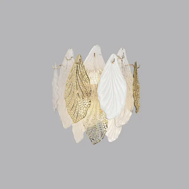 Накладное бра Odeon Light LACE, композиция из трех плафонов разных фактур: золотой ажур и матовый белый фарфор, ракурс 4