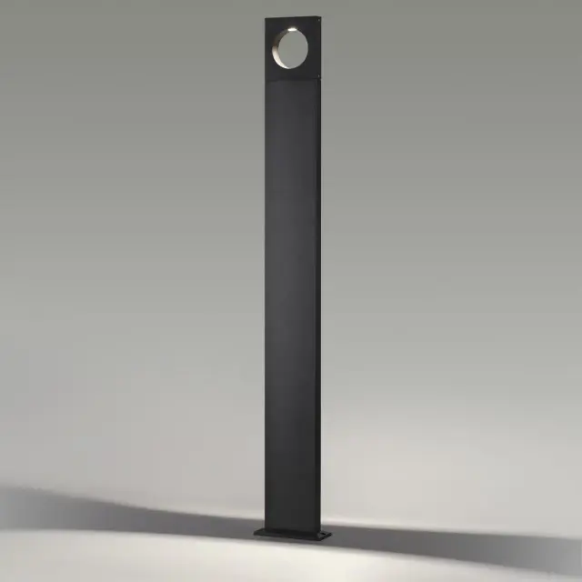 Наземный высокий уличный светильник Odeon Light матовый черный металл с одноэлементным плафоном, ракурс 3