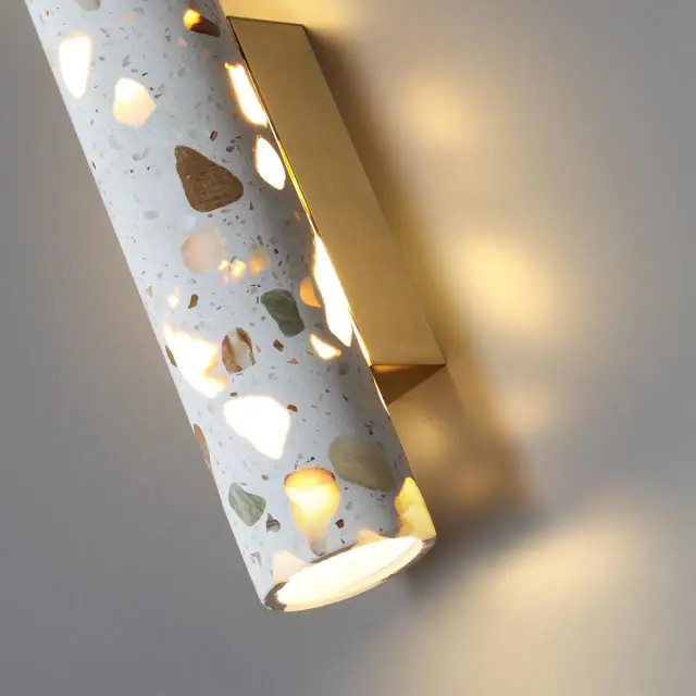 Накладное бра Odeon Light TERRAZZO из имитации терраццо с бронзовыми акцентами, ракурс 4