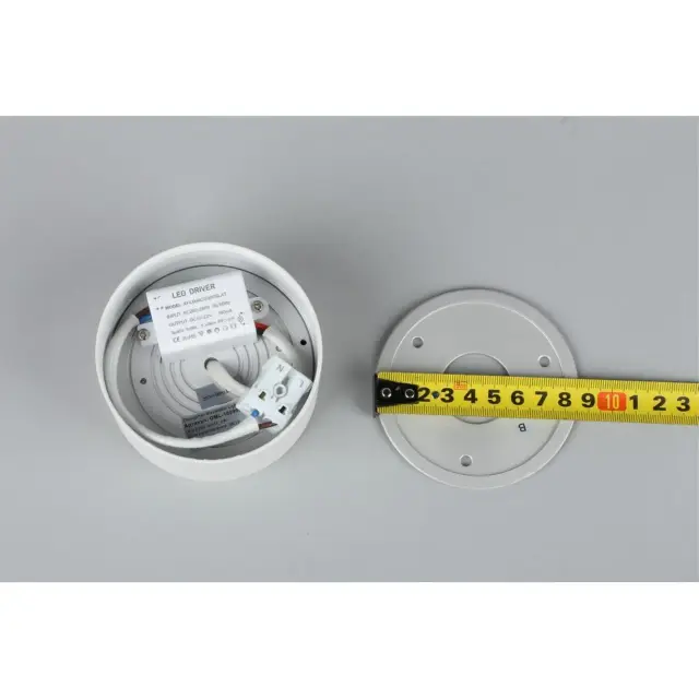 Точечный светильник Omnilux OML-100909-06 SALENTINO — белый, ракурс 4