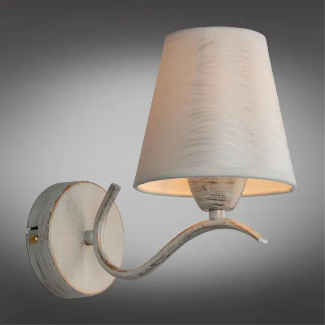 Бра Omnilux OML-28401-01 UGENTO — белое золото, ракурс 2
