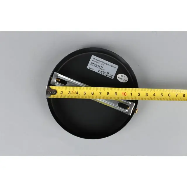 Люстра Omnilux OML-93707-08 SAVELLETRI — черный, ракурс 7