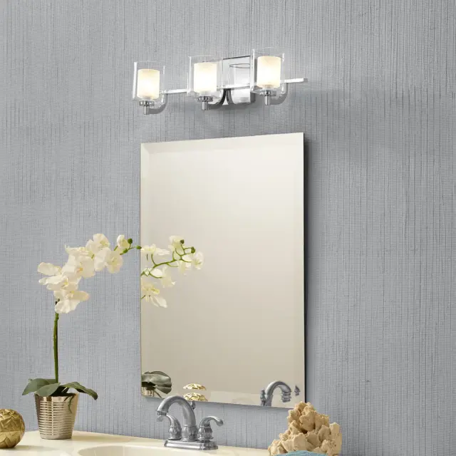 Светильник для ванной комнаты Quoizel QZ-KOLT3-PC-BATH — хром, ракурс 2