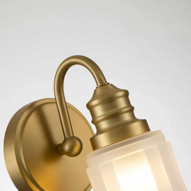 Светильник для ванной комнаты Elstead Lighting QZ-SWELL1-BB-BATH — латунь, ракурс 2