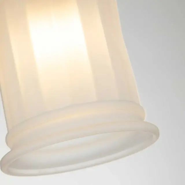 Светильник для ванной комнаты Elstead Lighting QZ-SWELL1-BB-BATH — латунь, ракурс 3